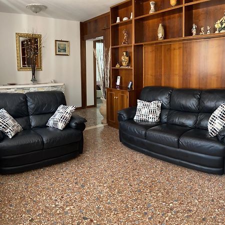 Ca' Delfina Holiday Home Venise Extérieur photo