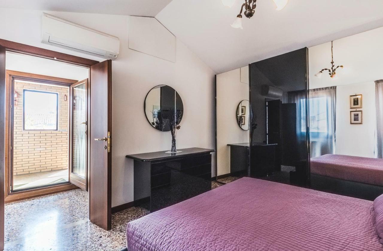 Ca' Delfina Holiday Home Venise Extérieur photo