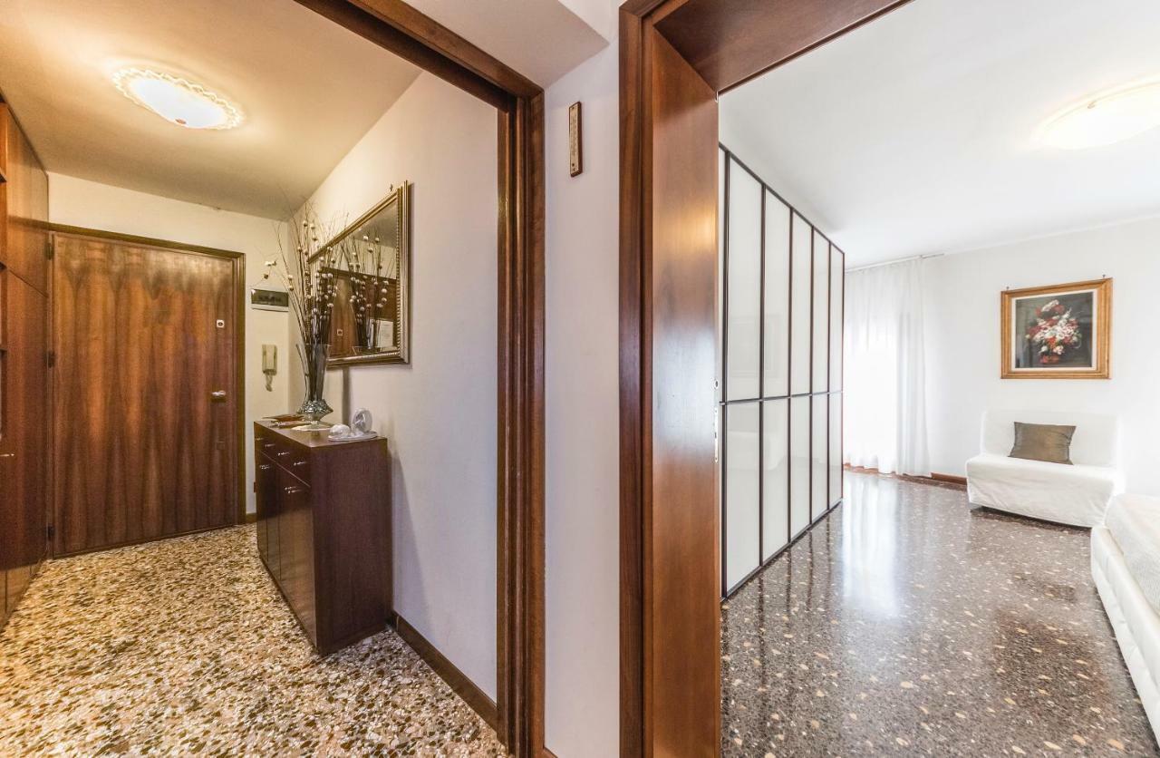 Ca' Delfina Holiday Home Venise Extérieur photo