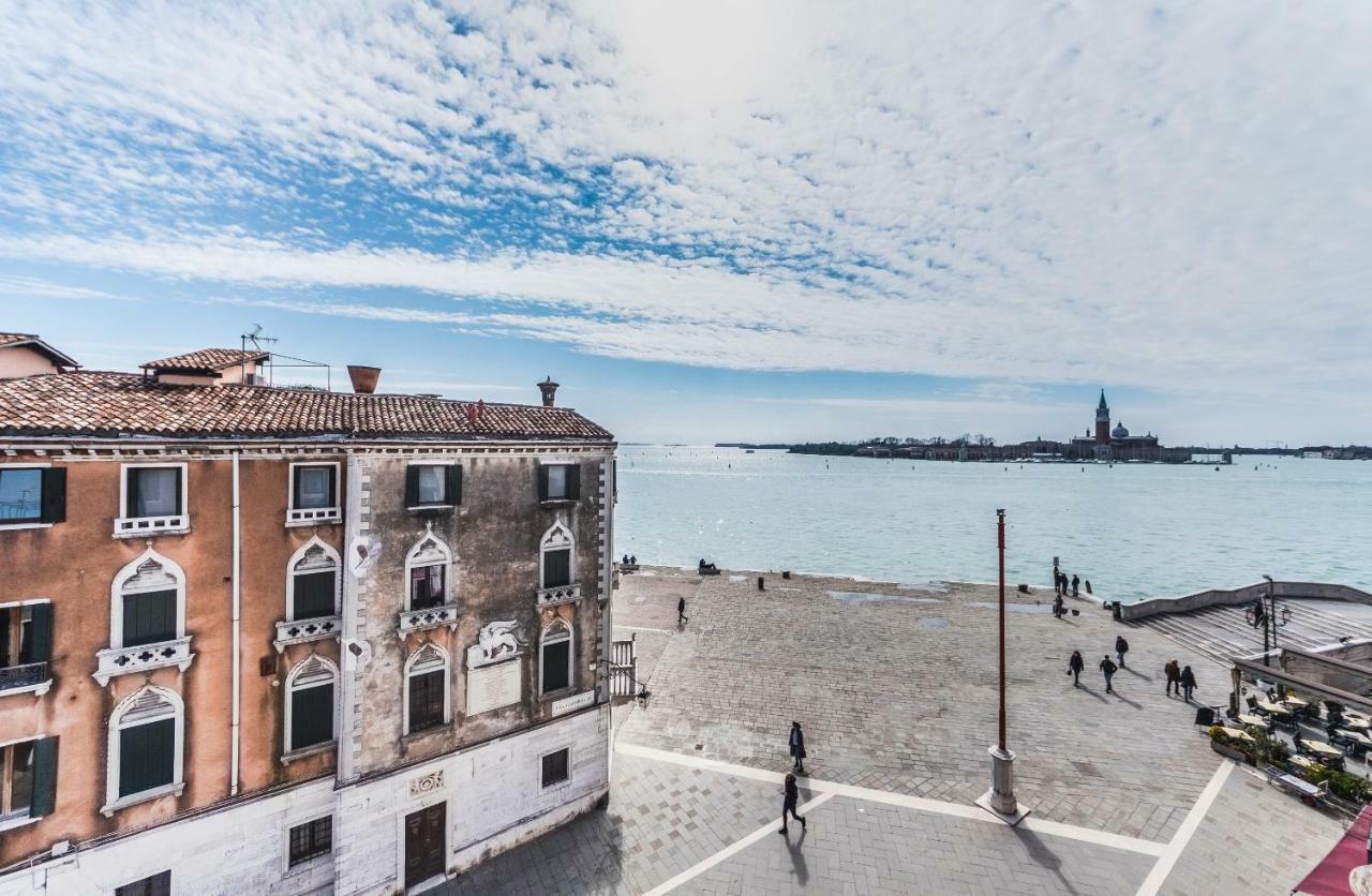 Ca' Delfina Holiday Home Venise Extérieur photo
